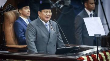 Presiden Prabowo Subianto menyampaikan pidato pada Sidang Tahunan MPR RI dan Sidang Bersama DPR-DPD RI Tahun 2026 di kompleks parlemen, Jakarta, Jumat (14/8/2026). (Foto: Antara/Dhemas Reviyanto)