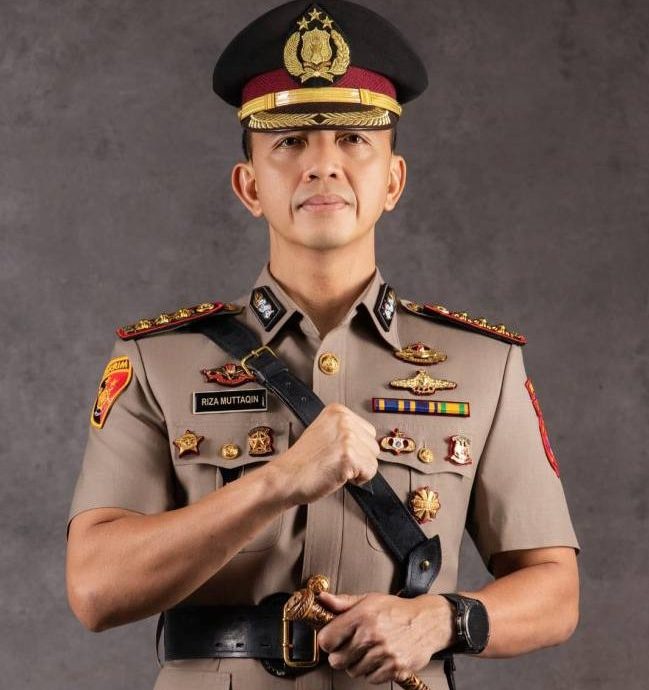 Kapolresta Banjarmasin,Kombes Pol Riza Muttaqin