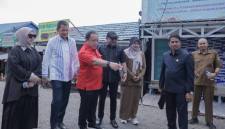 Komisi III DPRD Provinsi Kalimantan Selatan (Kalsel) melakukan pemantauan langsung terhadap progres perbaikan Jalan Veteran Km 5,5 Kelurahan Sungai Lulut yang terhubung ke Martapura Lama, Senin (3/8/2026). (SuarIndonesia/HM)