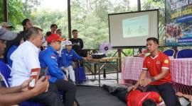 Para peserta antusias mengikuti pelatihan dan simulasi rescue dari BASARNAS Kabupaten Tabalong di Wisata Balang Bekayuh Balanting, Desa Balang.