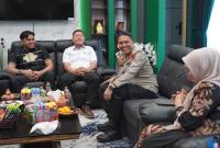 Pimpinan DPRD Kabupaten Balangan menerima kunjungan silaturahmi Kapolres Balangan, AKBP Arif Mansyur Supartono, di Kantor DPRD Balangan, Rabu (5/8/2026). (SuarIndonesia/Adv)