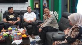 Pimpinan DPRD Kabupaten Balangan menerima kunjungan silaturahmi Kapolres Balangan, AKBP Arif Mansyur Supartono, di Kantor DPRD Balangan, Rabu (5/8/2026). (SuarIndonesia/Adv)
