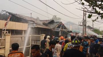 -Lagi, amuk api, Sabtu (8/8/2026), sekitar pukul 16.00 WITA di Jalan Pembangunan 1 RT 30 RW 02 Banjarmasin Barat (SuarIndonesia/DO)