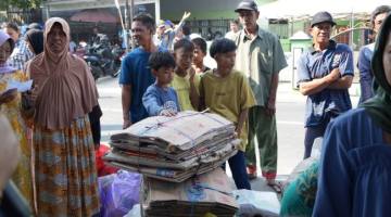 Sampah yang terkumpul dari penukaran dengan sembako di Desa Sungai Rangas Hambuku, Kabupaten Banjar, mencapai hampir 2 ton, Minggu (9/8/2026) (SuarIndonesia/RW)