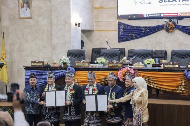 Dewan Perwakilan Rakyat Daerah (DPRD) bersama Pemerintah Provinsi Kalimantan Selatan (Kalsel) resmi menyepakati Kebijakan Umum Anggaran dan Prioritas Plafon Anggaran Sementara (KUA PPAS) 2027 serta KUPA PPAS 2026, Rabu (12/8/2026) SuarIndonesia/Repro)