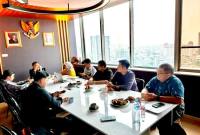 Koordinasi Kenaikan Tipologi UPTD Museum Lambung Mangkurat bersama perwakilan Direktorat Jenderal Otonomi Daerah (Ditjen Otda) Kementerian Dalam Negeri RI Kamis (20/8/2026) (SuarIndonesia/RW)