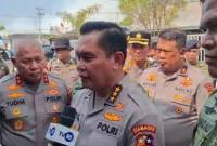 Asisten Utama Kapolri bidang Operasi (Astamaops) Komjen Fadil Imran saat datang ke Banjarbaru didampingi Kapolda Kalsel, Irjen Pol. Dr. Rosyanto Yudha Hermawan, JUmat (21/8/2026) (SuarIndonesia/RW)