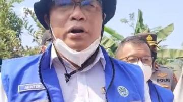 Menteri Lingkungan Hidup M. Jumhur Hidayat