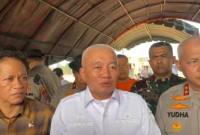 Kapolda Kalsel dampingi Wamenko Pangan RI, Hanif Faisol Nurofiq, Gubernur Kalsel,H Muhidin  serta Danrem 101/Antasari,  Brigadir Jenderal TNI Ilham Yunus, Rabu (26/8/2026). SuarIndonesia/Ist)