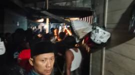 seorang pemuda berinisial BR (25) nekad mengakhiri hidup dengan cara menggantung diri di halaman tumah tertangga saat selesai menerima telpon, Rabu (26/8/2026) malam, sekitar pukul 23.30 WITA. (SuarIndonesia/DO)