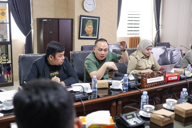 anitia Khusus (Pansus) IV DPRD Provinsi Kalimantan Selatan (Kalsel) kembali melakukan pembahasan materi dan substansi Rancangan Peraturan Daerah Tentang Penyelenggaraan Kesehatan, Rabu, (26/8/2026) (SuarIndonesia/Ist)