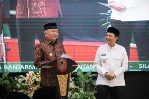 Gubernur dan wagub saat menyampaikan sambutan di hadapan Menteri Agama. Foto : istimewa