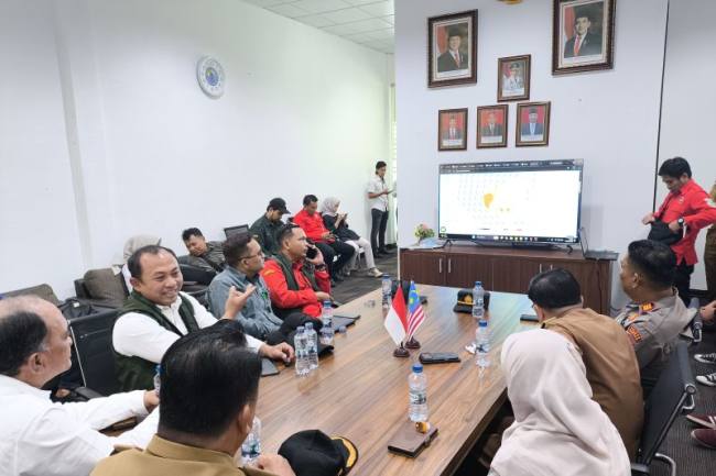 Suasana saat peninjauan kesiapsiagaan pengendalian karhutla di Kabupaten Sambas dan Kabupaten Bengkayang, Kalimantan Barat. (Foto: Antara/Narwati)