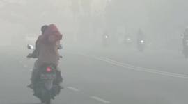 Kabut asap di Banjarbaru. (Foto: detikKalimantan/Khairun Nisa)