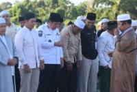 Ratusan warga Pulang Pisau menggelar salat Istisqa untuk minta hujan di tengah kemarau dan ancaman karhutla. (Foto: Istimewa)