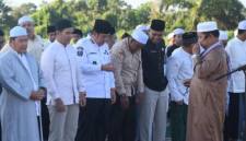Ratusan warga Pulang Pisau menggelar salat Istisqa untuk minta hujan di tengah kemarau dan ancaman karhutla. (Foto: Istimewa)