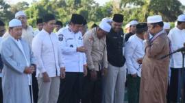 Ratusan warga Pulang Pisau menggelar salat Istisqa untuk minta hujan di tengah kemarau dan ancaman karhutla. (Foto: Istimewa)