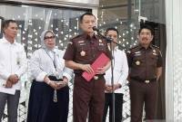 Koordinator Tim 9 sekaligus Jaksa Agung Muda Bidang Pengawasan (Jamwas) Rudi Margono (tengah) berbicara dalam konferensi pers di Gedung Jampisus Kejaksaan Agung, Jakarta, Selasa (15/9/2026). (Foto: Antara/Nadia Putri R)