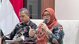 Direktur Perizinan dan Akreditasi Haji Khusus dan Umrah Kemenhaj Atty Novyanty saat konferensi pers di Jakarta, Selasa (29/9/2026). (Foto: Antara/Asep Firmansyah)