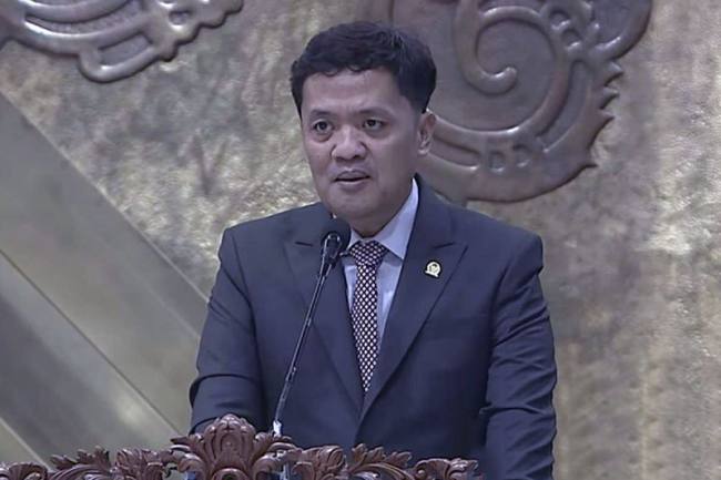 Ketua Komisi III DPR RI Habiburokhman saat melaporkan proses RUU Perampasan Aset dalam Rapat Paripurna DPR RI di kompleks parlemen, Jakarta, Kamis (27/8/2026). (Foto: HO-DPR)