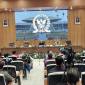 Wakil Ketua DPR RI Saan Mustopa bersama Wakil Ketua DPR RI Cucun Ahmad Syamsurijal saat menerima audiensi sejumlah serikat buruh di kompleks parlemen, Jakarta, Selasa (29/9/2026). (Foto: Antara/Bagus Ahmad R)