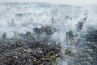 Foto udara kebaran hutan dan lahan (karhutla) dengan kabut asap yang membumbung tinggi di Hutan Lindung Liang Anggang, Banjarbaru, Kalimantan Selatan, Kamis (3/9/2026). (Foto: Antara/Bayu Pratama S)
