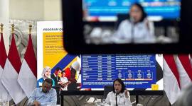 
Wakil Menteri Perlindungan Pekerja Migran Indonesia (P2MI) Christina Aryani memberikan keterangan media di Auditorium Badan Komunikasi Pemerintah di Jakarta, Rabu (2/9/2026). (Foto: Antara/Prisca Triferna V)
