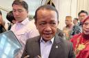 
Menteri Energi dan Sumber Daya Mineral (ESDM) Bahlil Lahadalia memberi keterangan setelah acara Innovation Technology for Social and Environmental Awards (InTechSEA) yang digelar di Jakarta, Senin (14/9/2026). (Foto: Antara/Putu Indah S)