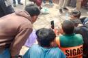 Sejumlah korban selamat KM Virgo Transport 8 tak kuasa menahan tangis setelah mendapat kabar bantuan dari Gubernur Jawa Barat Dedi Mulyadi Selasa (15/9/2026) siang. (SuarIndonesia/DO)