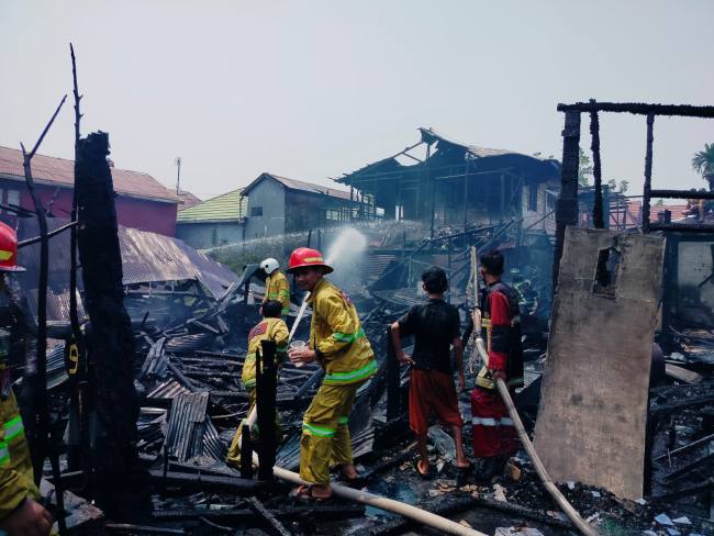 Kebakaran terjadi di Jalan Cempaka XI RT 05, Banjarmasin Tengah, Sabtu (19/9/2026). (SuarIndonesia/DO)