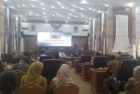 Pertemuan tersebut dipimpin langsung Wakil Ketua DPRD Balangan, Muhammad Riskan, serta dihadiri jajaran Dinas Koperasi, UKM dan Perdagangan, Dinas Perhubungan, Satpol PP, hingga puluhan perwakilan pedagang (SuarIndonesia/Adv)