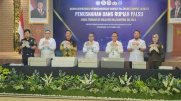 Badan Koordinasi Pemberantasan Rupiah Palsu Kalimantan Selatan memusnahkan uang Rupiah palsu temuan hasil penindakan di Kantor Perwakilan Bank Indonesia) Provinsi di  Banjarmasin, Rabu (23/9/2026). (SuarIndonesia/Ist)