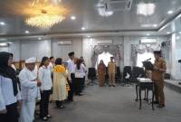 Wakil Bupati Balangan, Akhmad Fauzi melantik anggota BPD terpilih dari empat desa untuk masa jabatan 2026-2034 di Aula Benteng Tundakan, Kantor Bupati Balangan, Paringin Selatan, Senin (28/9/2026). (SuarIndonesia/Adv)
