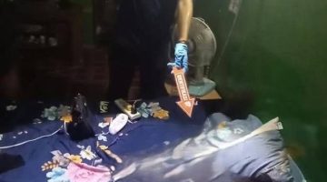 perempuan berinisial DND (45) ditemukan meninggal dunia di dalam kamar rumahnya di Jalan Banjar Indah I Gang Anggrek Banjarmasin Selatan, Senin (28/9/2026) sekitar pukul 13.30 WITA. (SuarIndonesia/DO)