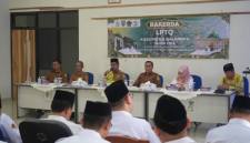 Wakil Bupati Balangan sekaligus Ketua LPTQ Kabupaten Balangan, Akhmad Fauzi dalam Rapat Kerja Daerah (Rakerda) yang digelar Aula Kantor Kecamatan Juai, Senin (28/9/2026). (SuarIndonesia/Adv