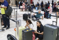 Bandara Soekarno Hatta ditutup sementara untuk seluruh aktivitas penerbangan karena ada indikasi sebaran abu vulkanik dari Gunung Anak Krakatau. (Foto: Antara/M Iqbal)