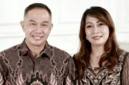 Helianto (55) dan Novika Liana (43), penumpang KM Virgo Transport 8. (Foto: Istimewa)
