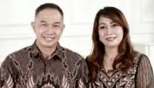 Helianto (55) dan Novika Liana (43), penumpang KM Virgo Transport 8. (Foto: Istimewa)