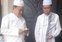 Rosehan Noor Bahri, (kiri)  dan Rudy Ariffin yang semasanya penuh keakraban- kemesraan, karena mantan penjabat pemerintah. (SuarIndonesia/Repro
 