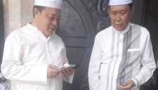 Rosehan Noor Bahri, (kiri) dan Rudy Ariffin yang semasanya penuh keakraban- kemesraan, karena mantan penjabat pemerintah. (SuarIndonesia/Repro