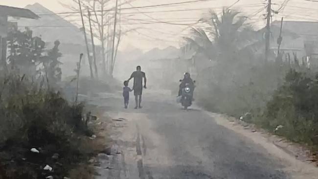 Kabut asap di Kapuas, Kalimantan Tengah mengakibatkan berkurangnya jarak pandang. (Foto: Istimewa)