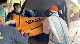 Jenazah korban KM Virgo tiba di Banjarmasin. (Foto: detikKalimantan/Khairun Nisa)