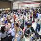Calon penumpang berada konter lapor diri yang tutup di Terminal 2 keberangkatan Bandara Soekarno Hatta, Tangerang, Banten, Minggu (6/9/2026). (Foto: Antara/M Iqbal)