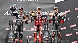 
Top-3 GP Jepang 2026. Dari Kiri: Jorge Martin, Marc Marquez dan Marco Bezzecchi. (Foto: Twitter Michelin Motorsport @Michelin_Sport)