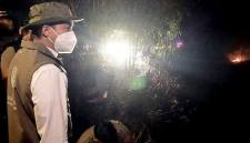 Menteri Kehutanan (Menhut) Raja Juli Antoni saat meninjau salah satu titik karhutla di Kota Sampit, Kabupaten Kotawaringin Timur, Sabtu (17/10/2026). (Foto: Antara/Devita Maulina)