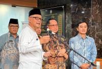 Menteri Haji dan Umrah (Menhaj) Mochamad Irfan Yusuf menyampaikan paparan dalam konferensi pers di Kantor Kemendagri, Jakarta, Jumat (9/10/2026). (Foto: Antara/Tri Meilani A)