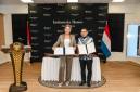 Menteri Kebudayaan Fadli Zon bersama Menteri Pendidikan, Kebudayaan dan Ilmu Pengetahuan Belanda Rianne Letschert di Indonesia House Amsterdam di Belanda, Jumat (9/10/2026). (Foto: HO-Kementerian Kebudayaan)