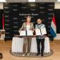 Menteri Kebudayaan Fadli Zon bersama Menteri Pendidikan, Kebudayaan dan Ilmu Pengetahuan Belanda Rianne Letschert di Indonesia House Amsterdam di Belanda, Jumat (9/10/2026). (Foto: HO-Kementerian Kebudayaan)