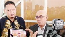 Dr Iwan Aflanie terpilih sebagai Rektor Universitas Lambung Mangkurat (ULM) periode 2026–2030 memberikan keterangan ke media, Jumat (2/10/2026). (Foto: Antara)