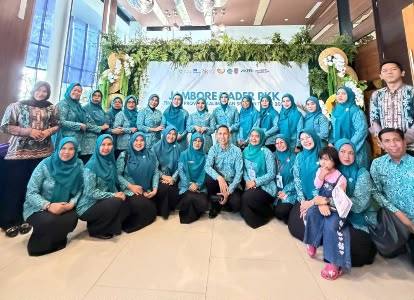 Kader PKK Balangan yang dipimpin Ketua di sela Jambore PKK Kalsel 2026